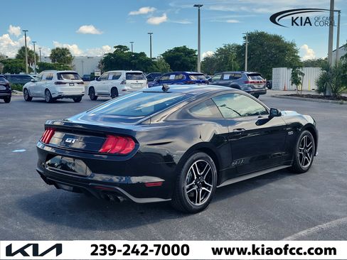 Used 2021 Ford Mustang GT RWD image 6