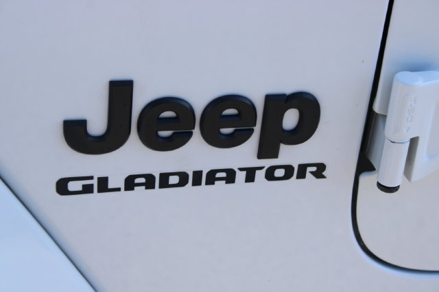 Used 2022 Jeep Gladiator Sport AWD/4WD image 10