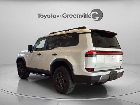 Used 2024 Lexus GX 550 AWD/4WD image 4