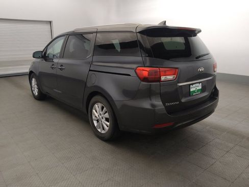 Used 2016 Kia Sedona LX w/ LX Convenience Package FWD image 5