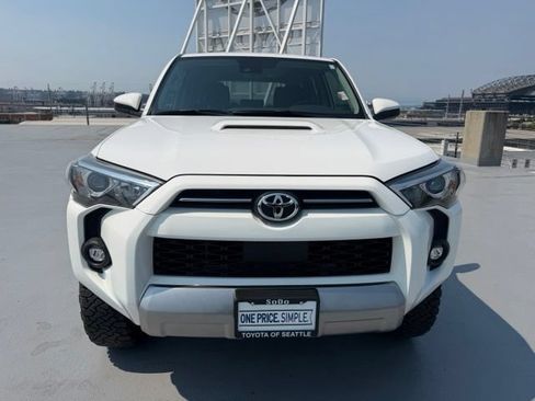 Used 2022 Toyota 4Runner TRD Off-Road AWD/4WD image 8