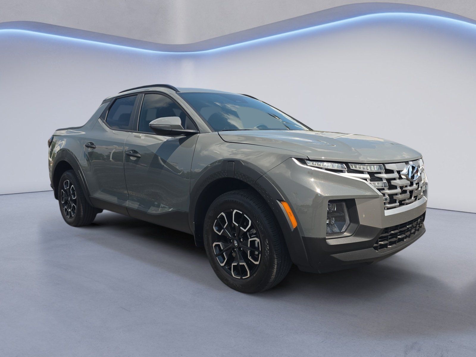 Used 2024 Hyundai Santa Cruz SEL w/ Activity Package FWD image 8
