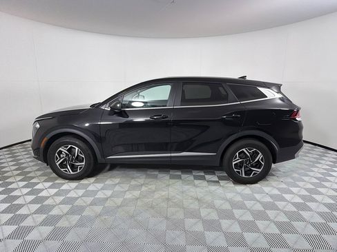 Used 2023 Kia Sportage LX AWD/4WD image 8