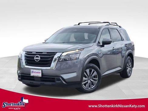 Certified 2025 Nissan Pathfinder SV w/ SV Premium Package image 1