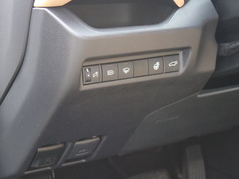 Used 2020 Toyota RAV4 XLE Premium AWD/4WD image 15
