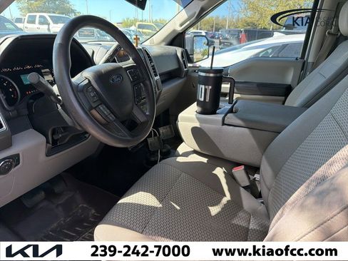 Used 2016 Ford F150 XLT image 4