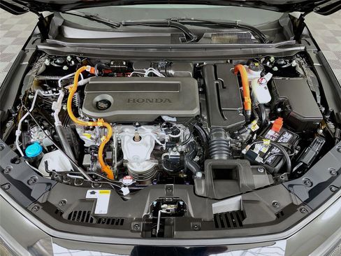 Used 2025 Honda Accord Sport image 33
