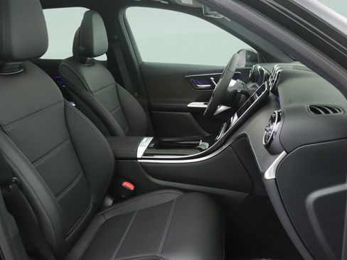 New 2027 Mercedes-Benz GLC 300 image 7