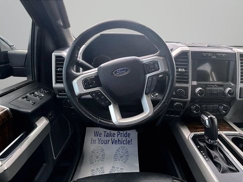 Used 2018 Ford F150 Lariat w/ Equipment Group 502A Luxury AWD/4WD image 5