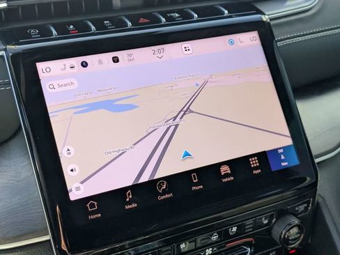 New 2025 Jeep Grand Cherokee Limited w/ Luxury Tech Group II image 24