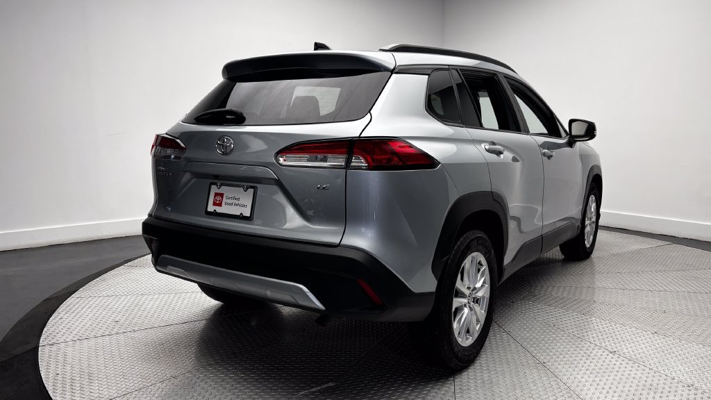 Certified 2025 Toyota Corolla Cross LE FWD image 42