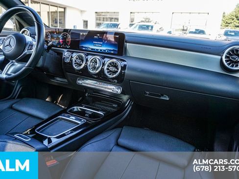 Used 2025 Mercedes-Benz CLA 250 image 23