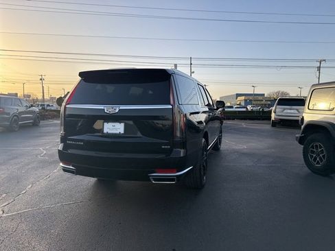 Certified 2021 Cadillac Escalade ESV Premium Luxury Platinum image 15