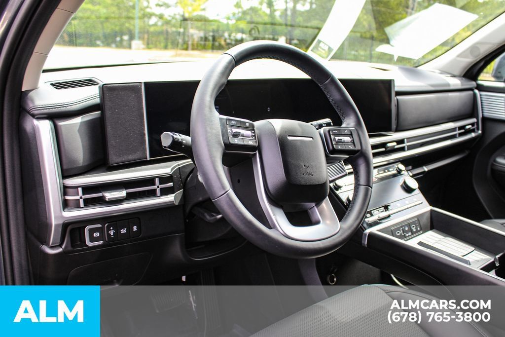 Used 2026 Hyundai Santa Fe SEL FWD image 24