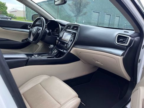 Used 2017 Nissan Maxima 3.5 SV FWD image 13