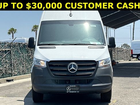New 2024 Mercedes-Benz eSprinter 170 Cargo image 3