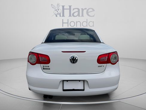 Used 2010 Volkswagen Eos Lux FWD image 4