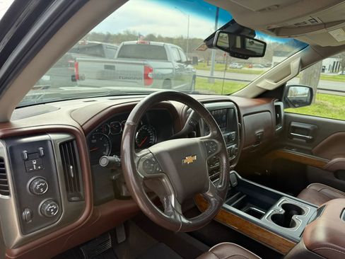 Used 2018 Chevrolet Silverado 1500 High Country image 5