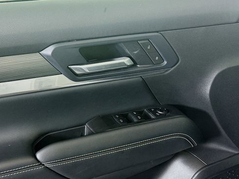 Used 2025 GMC Terrain Elevation image 15