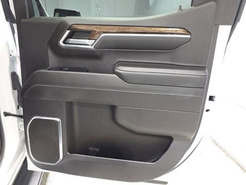 Used 2023 GMC Sierra 1500 Elevation w/ LPO, Elevation Black Package image 20