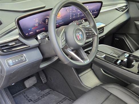 Used 2025 Buick Enclave Preferred FWD image 9