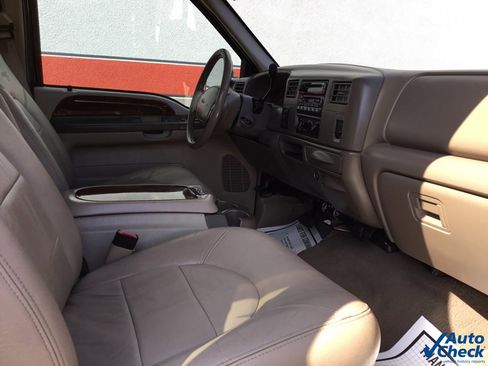 Used 2000 Ford F350 Lariat image 22