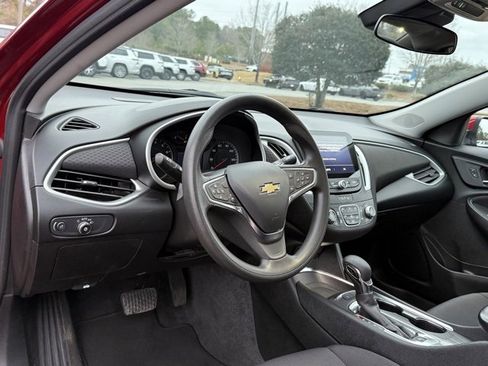 Used 2024 Chevrolet Malibu LT image 16