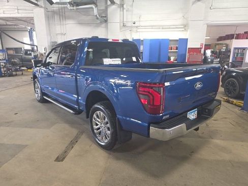 Used 2025 Ford F150 Lariat w/ Equipment Group 501A Mid image 9