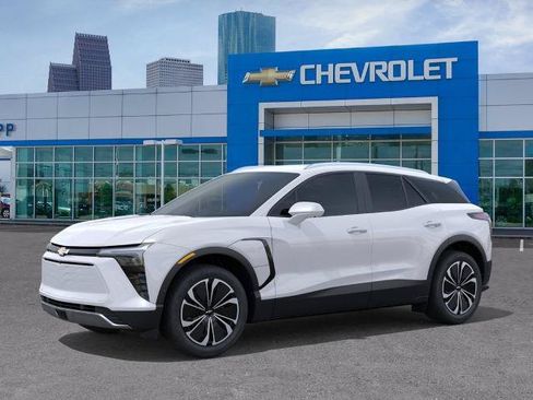 New 2026 Chevrolet Blazer EV LT AWD/4WD image 2