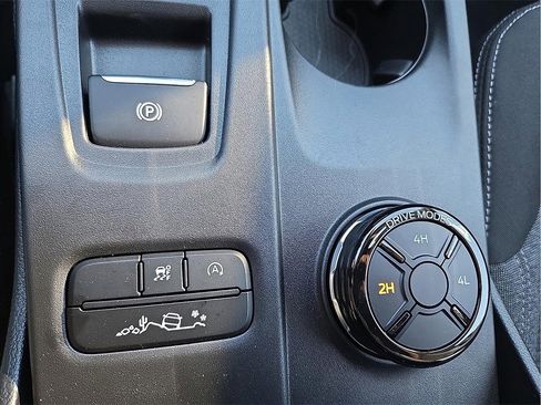 New 2025 Ford Ranger XLT w/ Equipment Group 301A High image 17