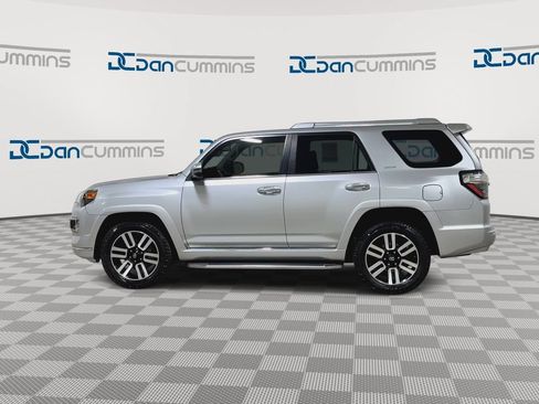 Used 2020 Toyota 4Runner Limited AWD/4WD image 5