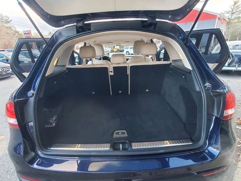 Used 2017 Mercedes-Benz GLC 300 4MATIC image 10