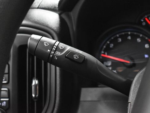 Used 2023 Chevrolet Silverado 1500 Custom image 11