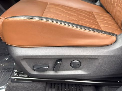 Certified 2024 Nissan Rogue Platinum w/ Platinum Premium Package image 19