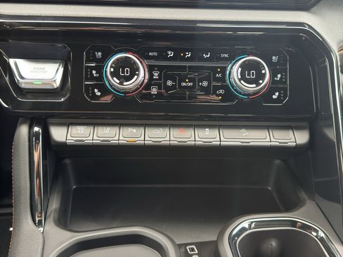 New 2026 GMC Sierra 2500 AT4 w/ Technology Package AWD/4WD image 29