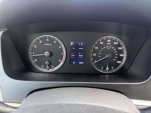 Used 2015 Hyundai Sonata SE w/ Option Group 09 FWD image 17