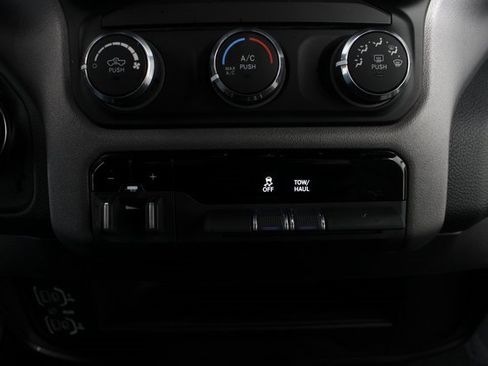 Used 2024 RAM 2500 Big Horn w/ Bed Utility Group image 6