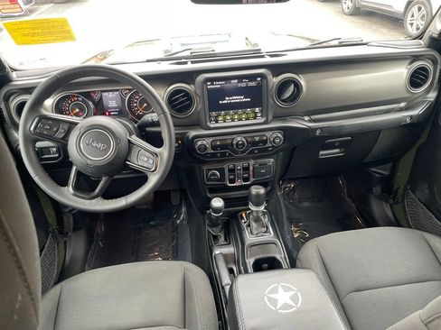 Used 2023 Jeep Gladiator Sport image 13