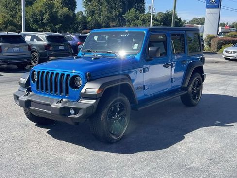 Used 2021 Jeep Wrangler Unlimited Sport AWD/4WD image 3