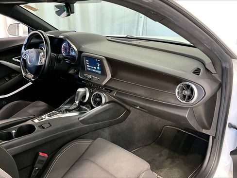 Used 2018 Chevrolet Camaro LT w/ RS Package image 28