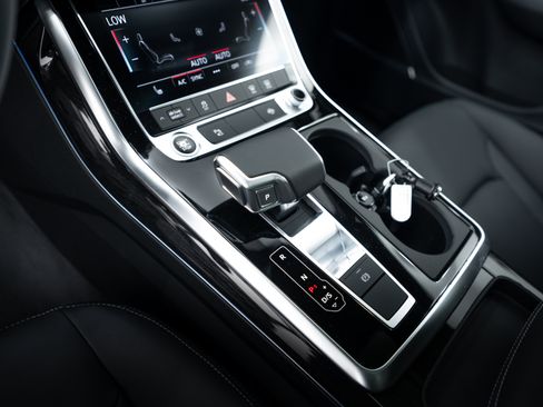 New 2026 Audi Q7 2.0T Premium AWD/4WD image 9