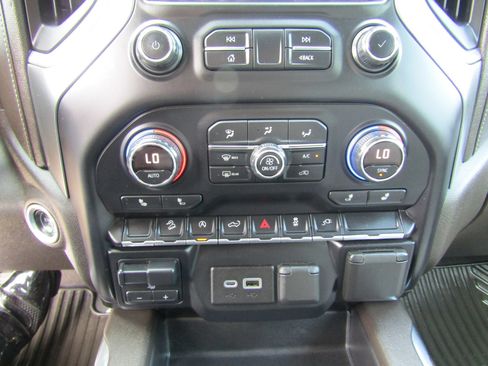 Used 2019 Chevrolet Silverado 1500 RST w/ All-Star Edition AWD/4WD image 34