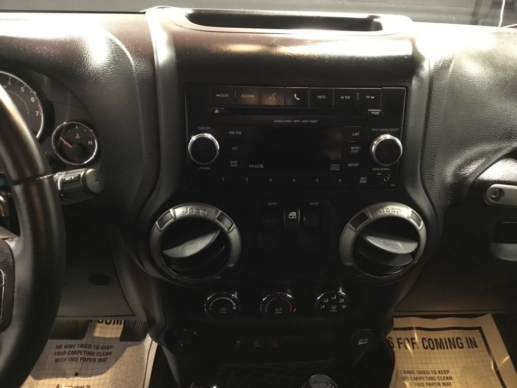 Used 2016 Jeep Wrangler Sport AWD/4WD image 45