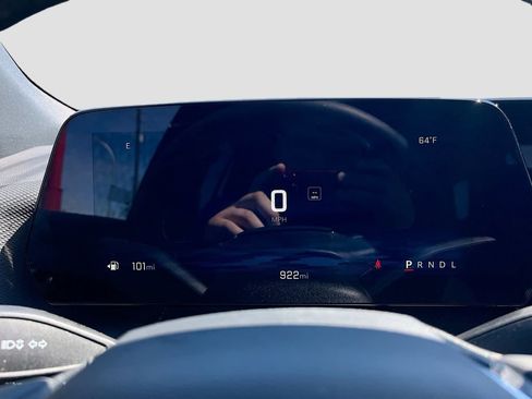 Used 2026 Chevrolet Equinox LT FWD image 12