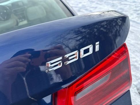 Used 2019 BMW 530i xDrive w/ Premium Package image 23
