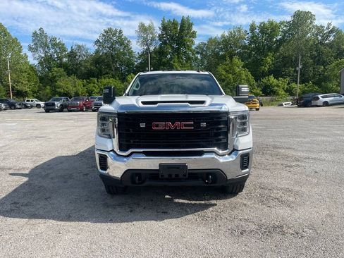 Used 2022 GMC Sierra 2500 Pro w/ Convenience Package AWD/4WD image 2