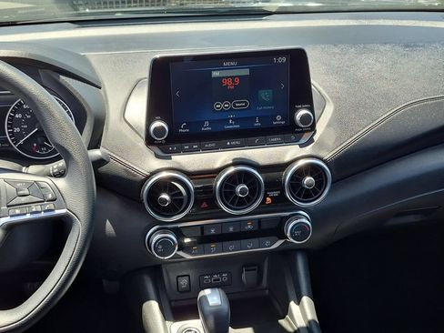 Used 2025 Nissan Sentra SV FWD image 19