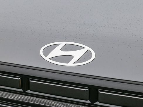 Certified 2026 Hyundai Santa Fe Limited AWD/4WD image 6