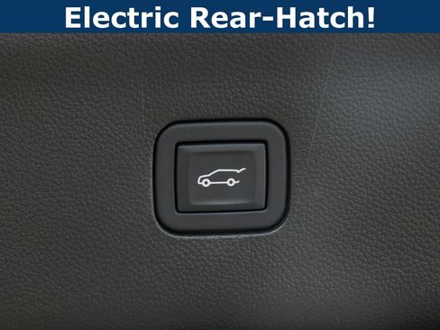 Used 2023 Buick Enclave Essence w/ Experience Buick Package image 32