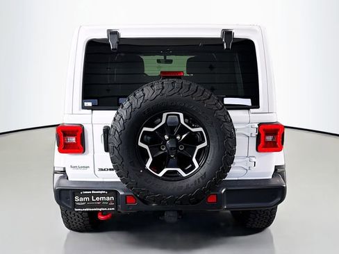 Used 2023 Jeep Wrangler Unlimited Rubicon AWD/4WD image 6
